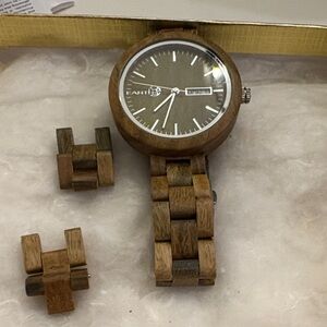 Earth Natural Wood Watch